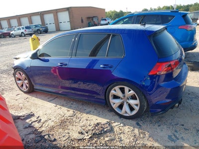 VOLKSWAGEN GOLF R
