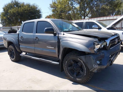 TOYOTA TACOMA