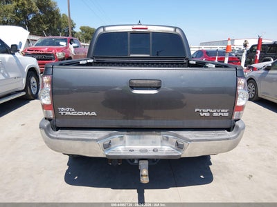 TOYOTA TACOMA