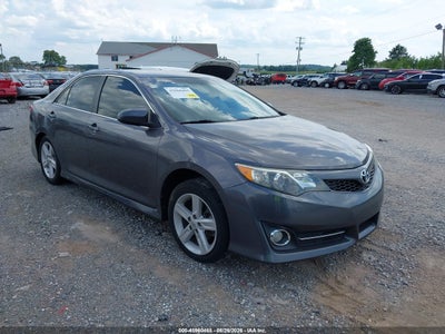2014 Toyota Camry SE