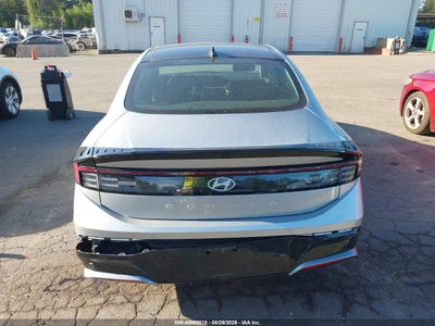 HYUNDAI SONATA HYBRID