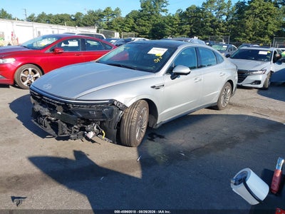 HYUNDAI SONATA HYBRID