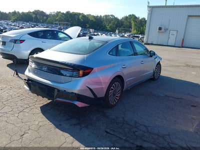 HYUNDAI SONATA HYBRID