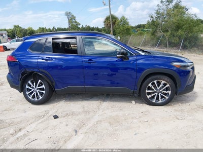 TOYOTA COROLLA CROSS