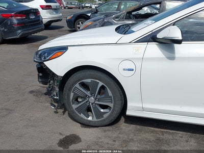 HYUNDAI SONATA PLUG-IN HYBRID