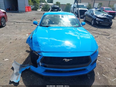 FORD MUSTANG
