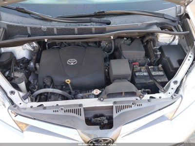 TOYOTA SIENNA