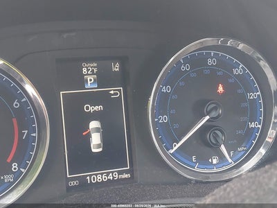 TOYOTA COROLLA
