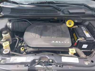CHRYSLER TOWN & COUNTRY