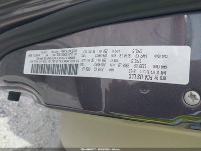 CHRYSLER TOWN & COUNTRY