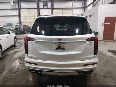 CADILLAC XT6