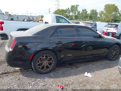 CHRYSLER 300