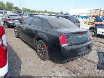 CHRYSLER 300