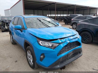 2020 TOYOTA RAV4 XLE
