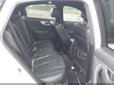 INFINITI QX70
