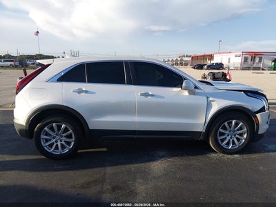 CADILLAC XT4