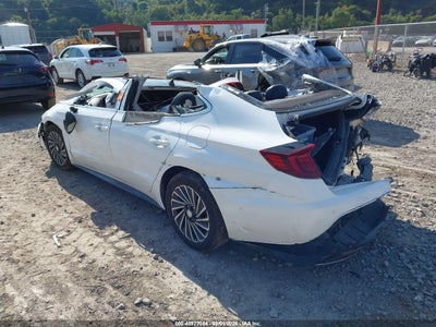 HYUNDAI SONATA HYBRID
