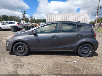2016 TOYOTA PRIUS C 15
