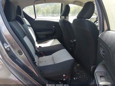 2016 TOYOTA PRIUS C 8