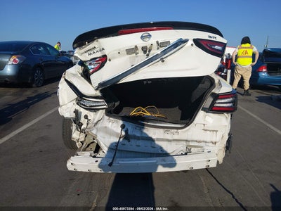 NISSAN MAXIMA