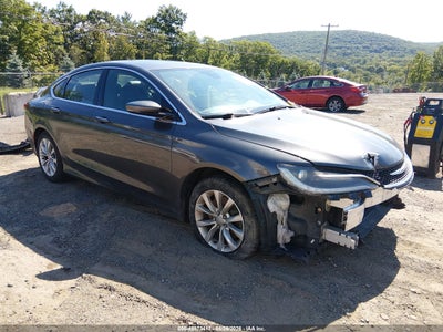 2016 CHRYSLER 200
