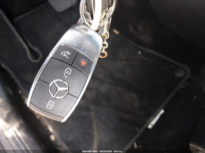 MERCEDES-BENZ GLB 250