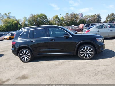 MERCEDES-BENZ GLB 250