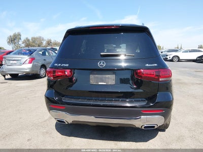 MERCEDES-BENZ GLB 250