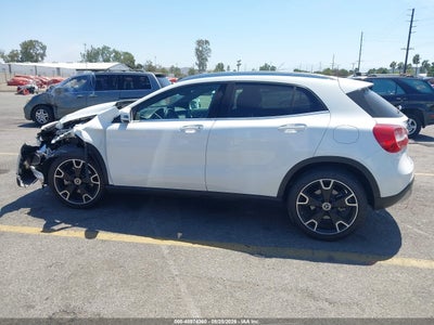 MERCEDES-BENZ GLA 250