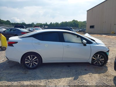 NISSAN VERSA