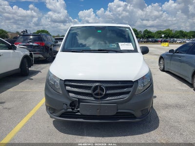 MERCEDES-BENZ METRIS