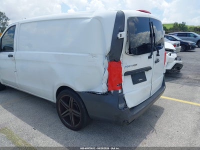 MERCEDES-BENZ METRIS