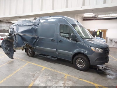 MERCEDES-BENZ SPRINTER 2500