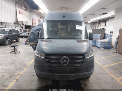 MERCEDES-BENZ SPRINTER 2500