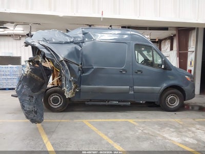 MERCEDES-BENZ SPRINTER 2500