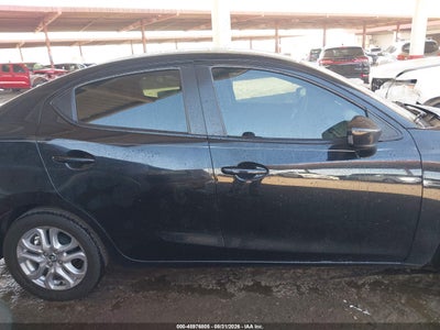 TOYOTA YARIS IA