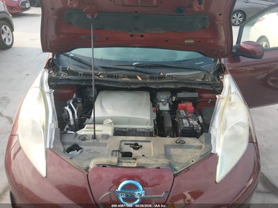 NISSAN LEAF