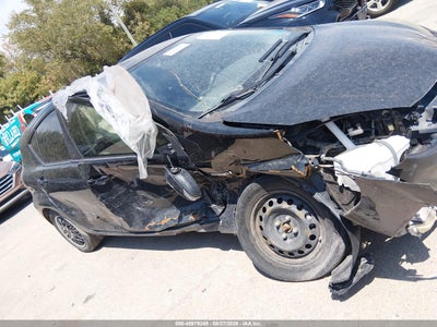TOYOTA PRIUS C