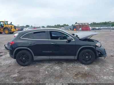 MERCEDES-BENZ GLA 250