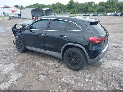 MERCEDES-BENZ GLA 250