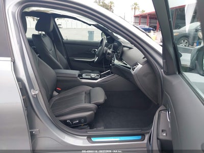 BMW 330I