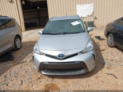 TOYOTA PRIUS V