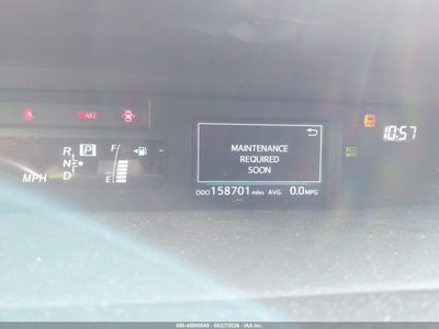 TOYOTA PRIUS V