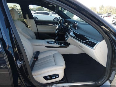 BMW 740I