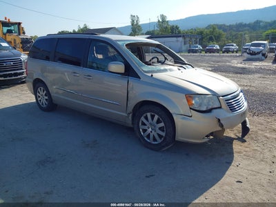 2013 CHRYSLER TOWN &amp; COUNTRY TOURING