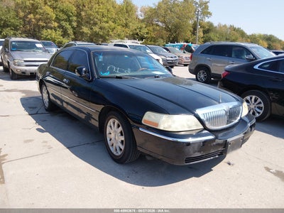 2011 Lincoln Town Car
