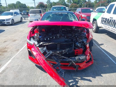 FORD MUSTANG