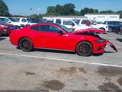 FORD MUSTANG