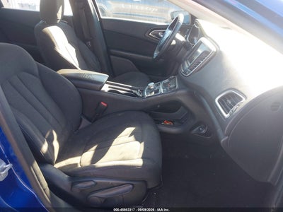 CHRYSLER 200