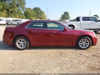 CHRYSLER 300